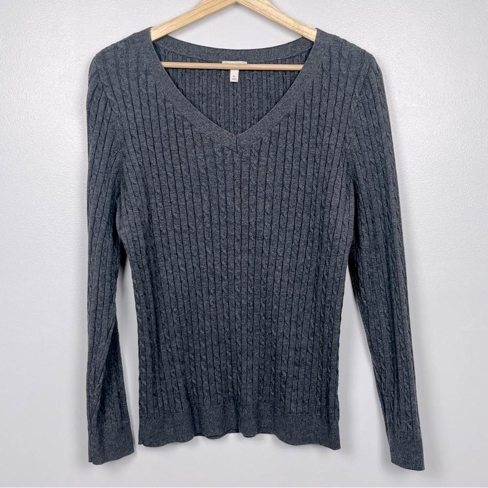 Talbots gray 100% cotton v-neck cable knit sweater, size XL.